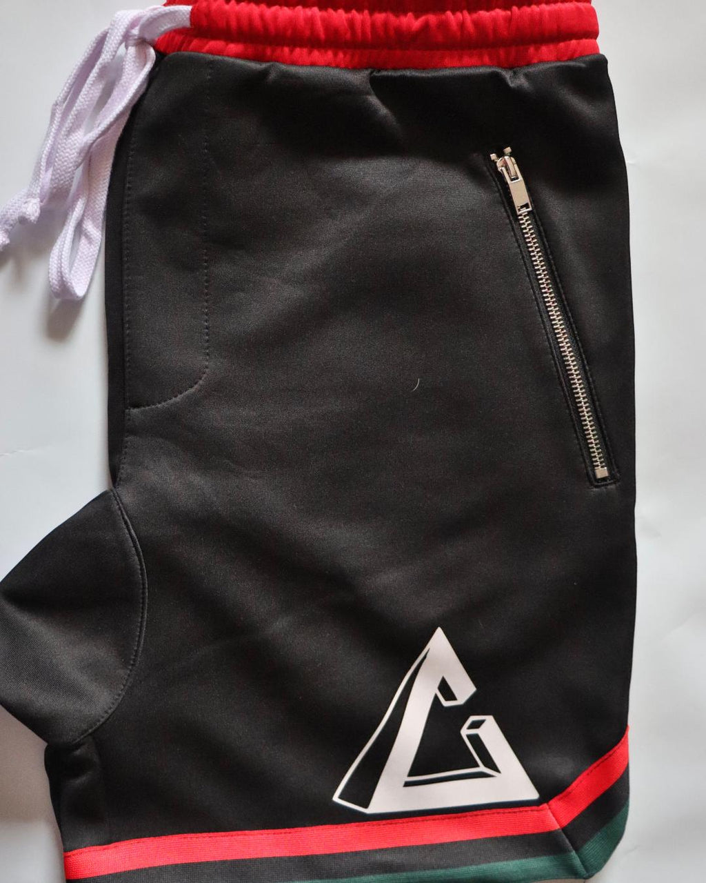 Colossal Men Shorts w/ zipper pockets